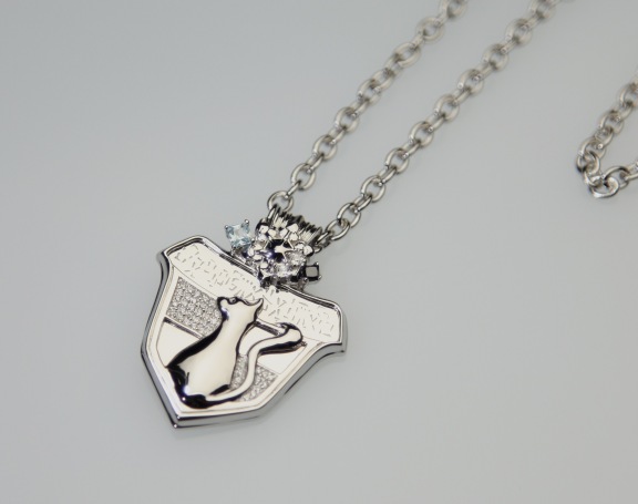 FFXIII_Pendant_Snow